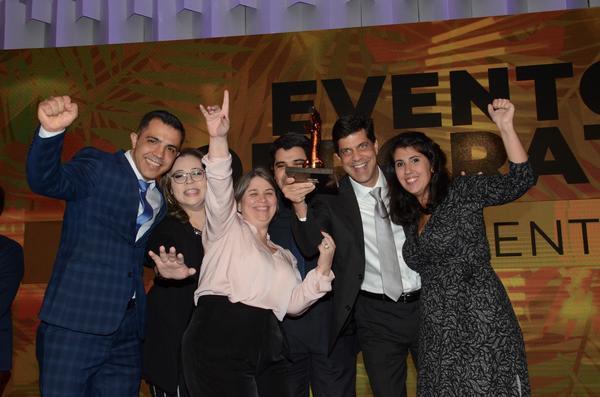 Buy your photos of the eventPRMIO CAIO 2018 on Fotop