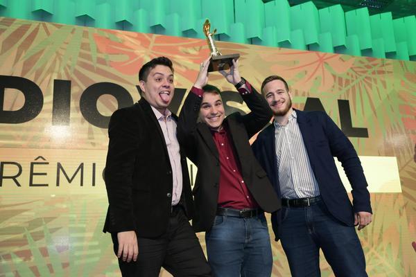 Buy your photos of the eventPRMIO CAIO 2018 on Fotop