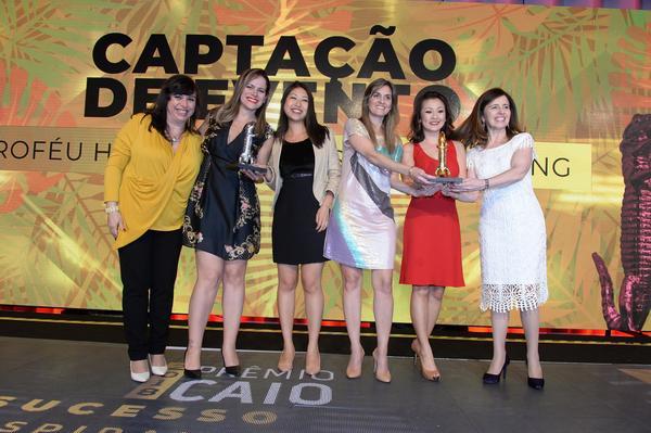 Buy your photos of the eventPRMIO CAIO 2018 on Fotop