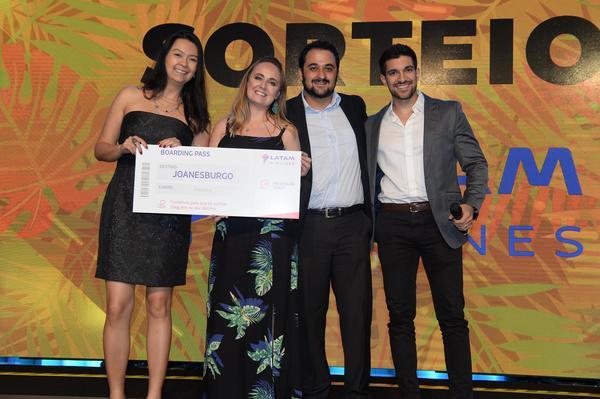 Buy your photos of the eventPRMIO CAIO 2018 on Fotop