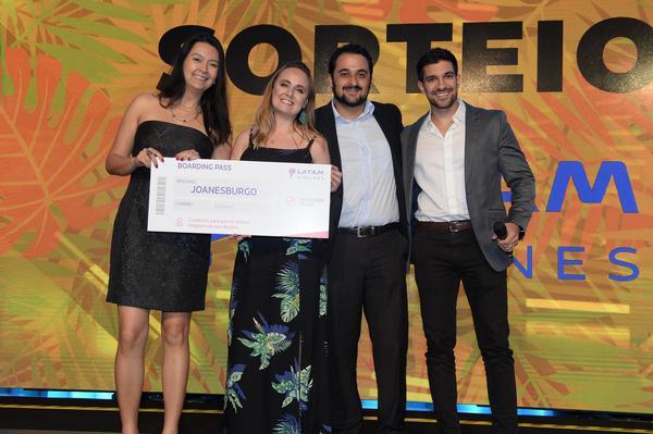 Buy your photos of the eventPRMIO CAIO 2018 on Fotop