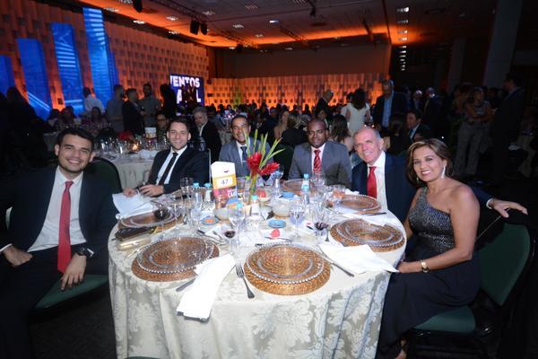 Buy your photos of the eventPRMIO CAIO 2018 on Fotop