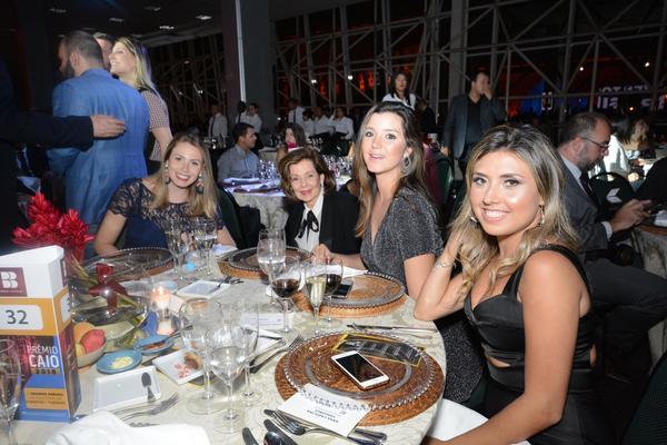 Buy your photos of the eventPRMIO CAIO 2018 on Fotop