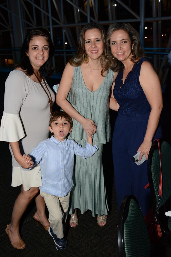 Buy your photos of the eventPRMIO CAIO 2018 on Fotop