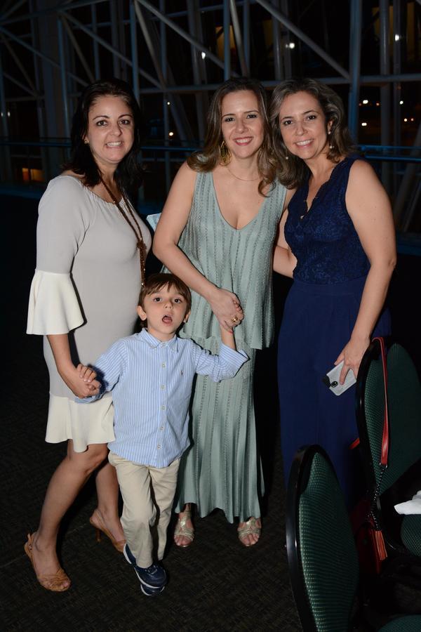 Buy your photos of the eventPRMIO CAIO 2018 on Fotop