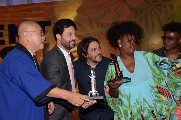 Buy your photos of the eventPRMIO CAIO 2018 on Fotop