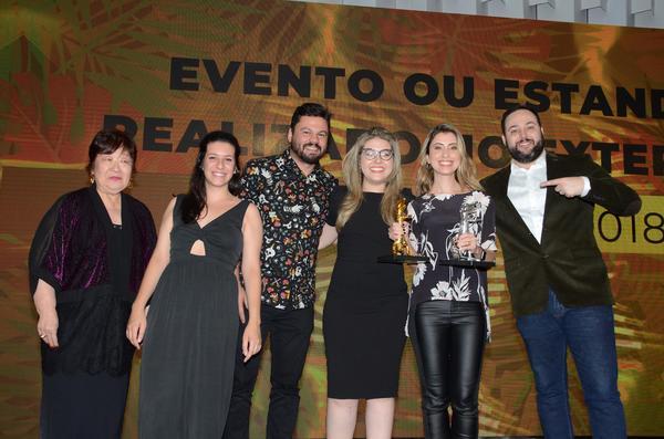 Buy your photos of the eventPRMIO CAIO 2018 on Fotop