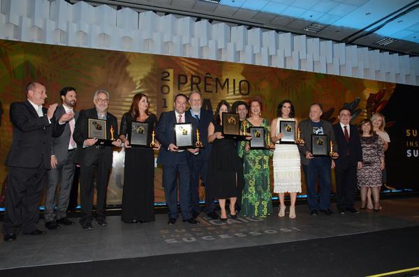 Buy your photos of the eventPRMIO CAIO 2018 on Fotop