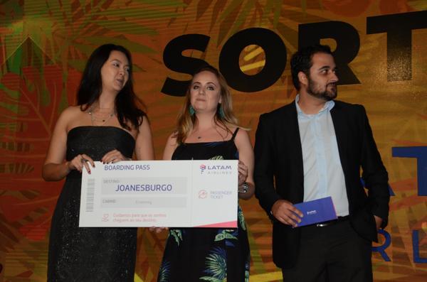 Buy your photos of the eventPRMIO CAIO 2018 on Fotop