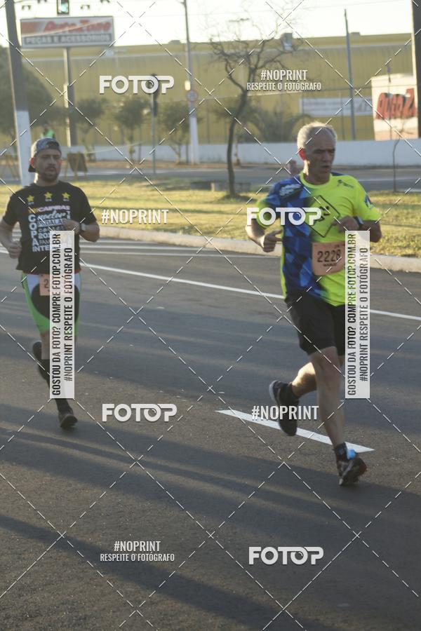 Buy your photos of the eventMeia Maratona Tivoli Shopping on Fotop