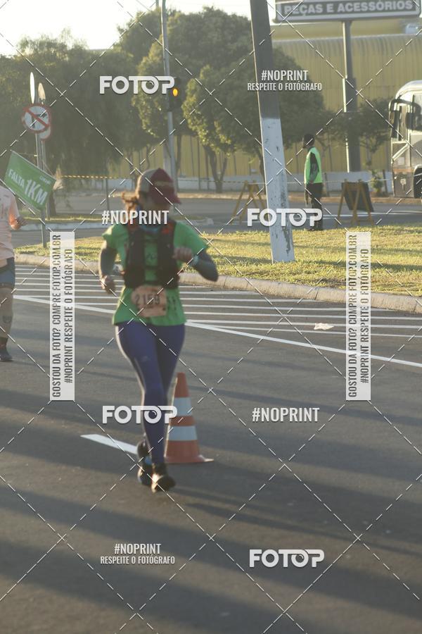 Buy your photos of the eventMeia Maratona Tivoli Shopping on Fotop