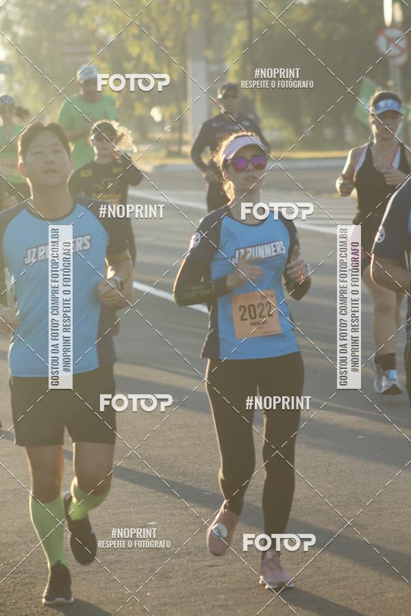 Buy your photos of the eventMeia Maratona Tivoli Shopping on Fotop