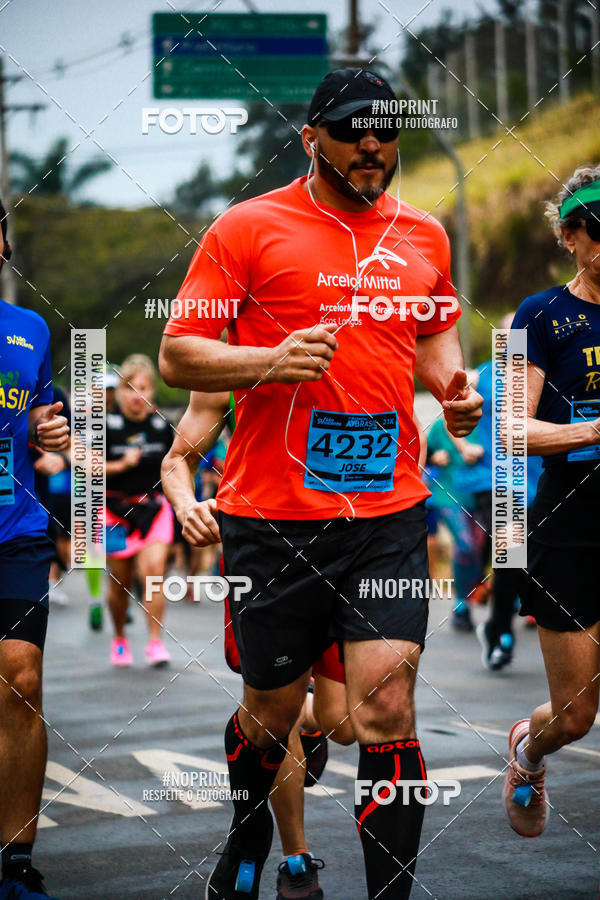 Buy your photos of the event5 Meia Maratona Avenida Brasil on Fotop