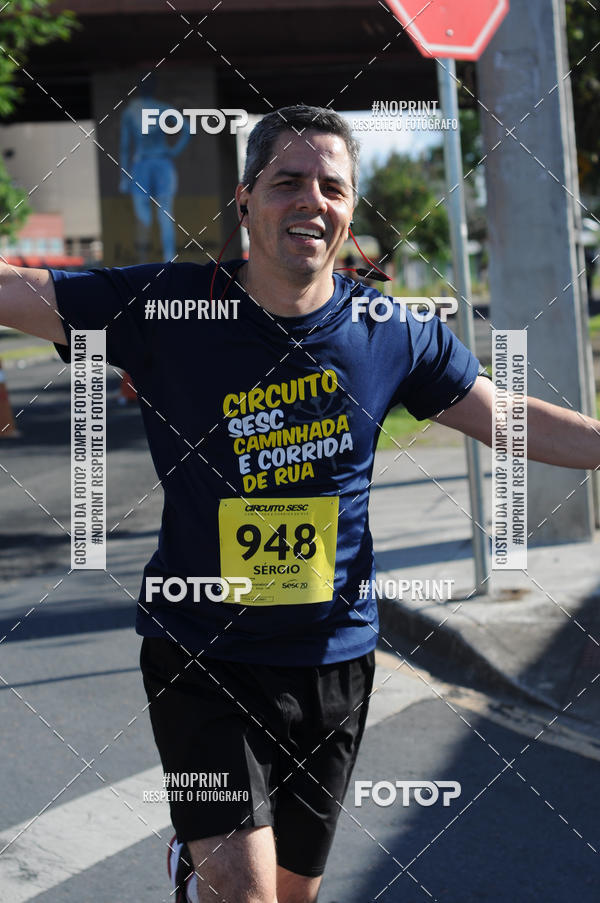 Buy your photos of the event24 etapa do Circuito Sesc Corrida e Caminhada de Rua do Paran (Etapa Curitiba) on Fotop
