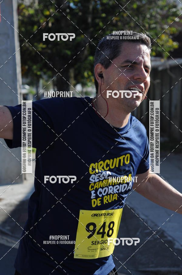 Buy your photos of the event24 etapa do Circuito Sesc Corrida e Caminhada de Rua do Paran (Etapa Curitiba) on Fotop