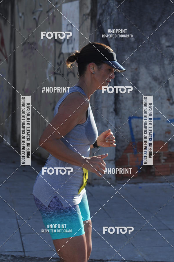 Buy your photos of the event24 etapa do Circuito Sesc Corrida e Caminhada de Rua do Paran (Etapa Curitiba) on Fotop
