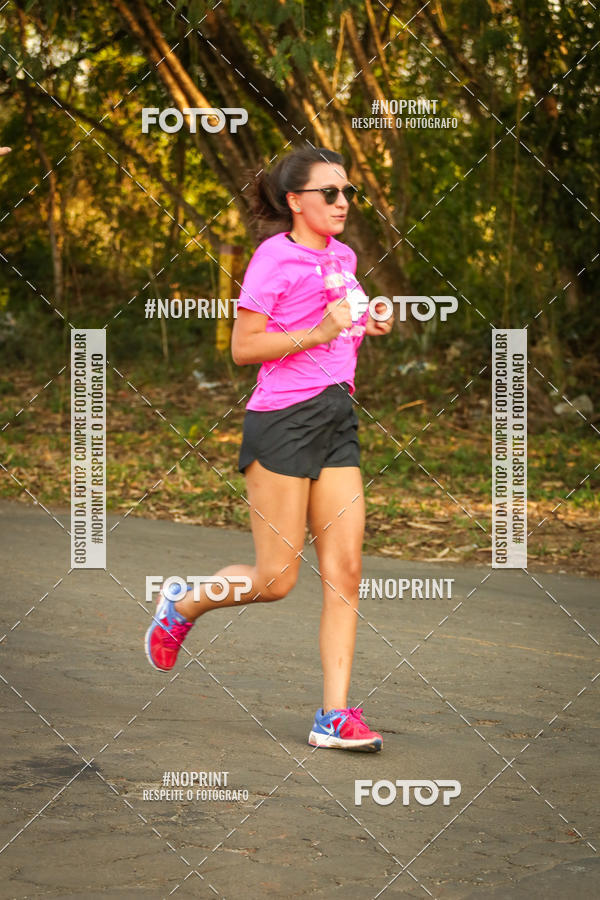 Achetez vos photos de l'vnementTreino Lets Run Girls sur Fotop