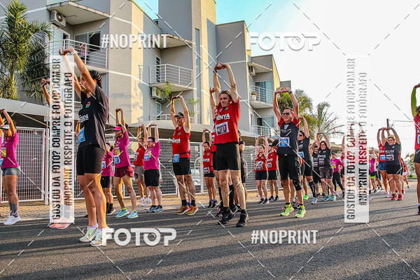 Compre suas fotos do evento4 Uaa Night Run no Fotop