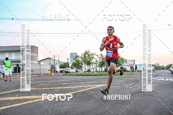 Compre suas fotos do evento4 Uaa Night Run no Fotop