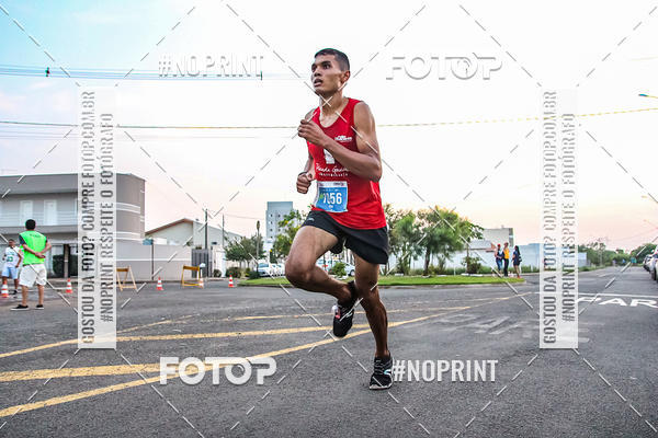 Compre suas fotos do evento4 Uaa Night Run no Fotop
