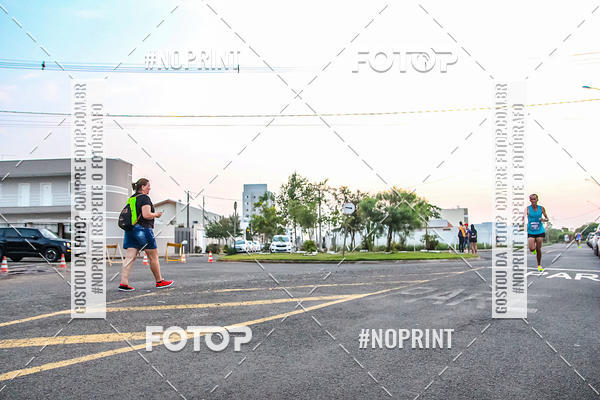 Compre suas fotos do evento4 Uaa Night Run no Fotop