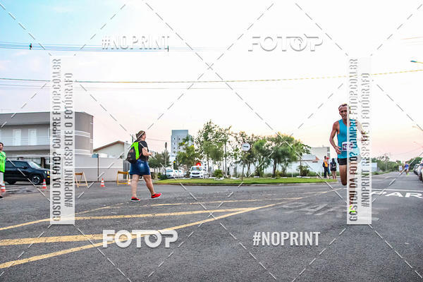 Compre suas fotos do evento4 Uaa Night Run no Fotop
