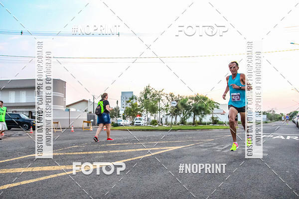 Compre suas fotos do evento4 Uaa Night Run no Fotop