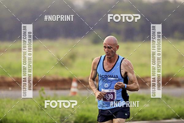 Buy your photos of the event4� Ua�a� Night Run on Fotop