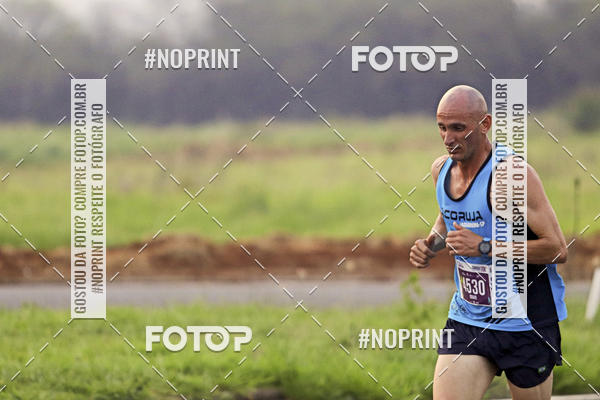 Buy your photos of the event4� Ua�a� Night Run on Fotop