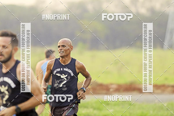 Buy your photos of the event4� Ua�a� Night Run on Fotop