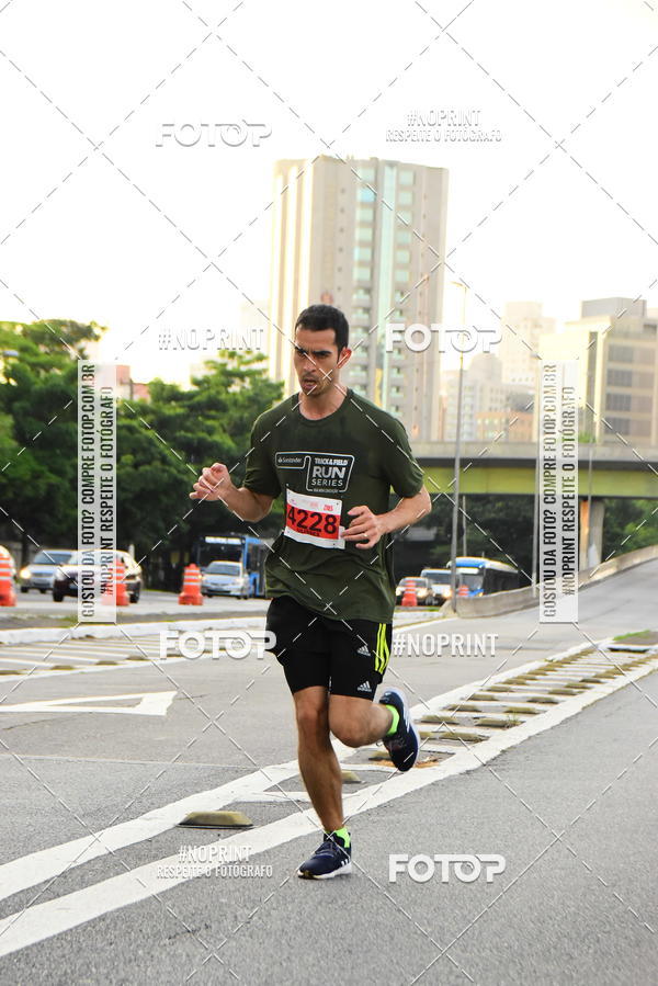 Buy your photos of the eventSANTANDER TRACK&FIELD RUN SERIES Vila Nova Conceio - Obelisco on Fotop