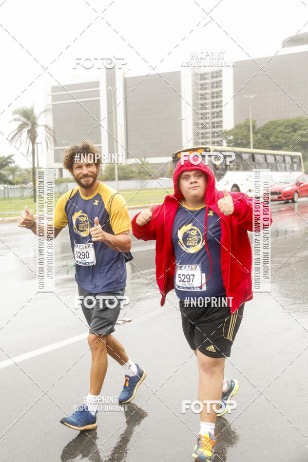 Buy your photos of the eventCircuito de Corridas Caixa - Braslia, DF on Fotop