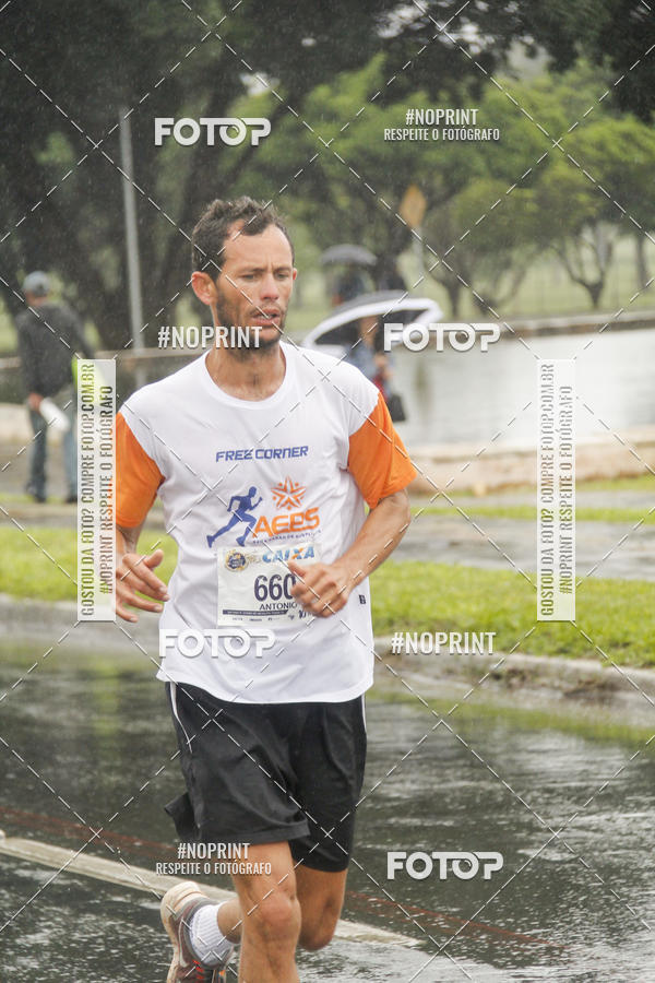 Buy your photos of the eventCircuito de Corridas Caixa - Braslia, DF on Fotop