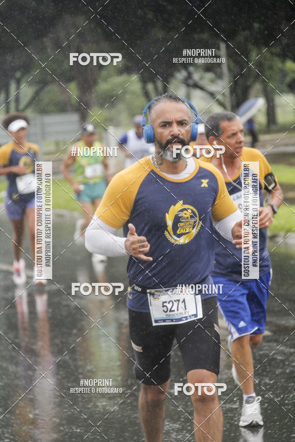 Buy your photos of the eventCircuito de Corridas Caixa - Braslia, DF on Fotop