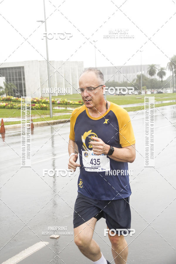Buy your photos of the eventCircuito de Corridas Caixa - Braslia, DF on Fotop
