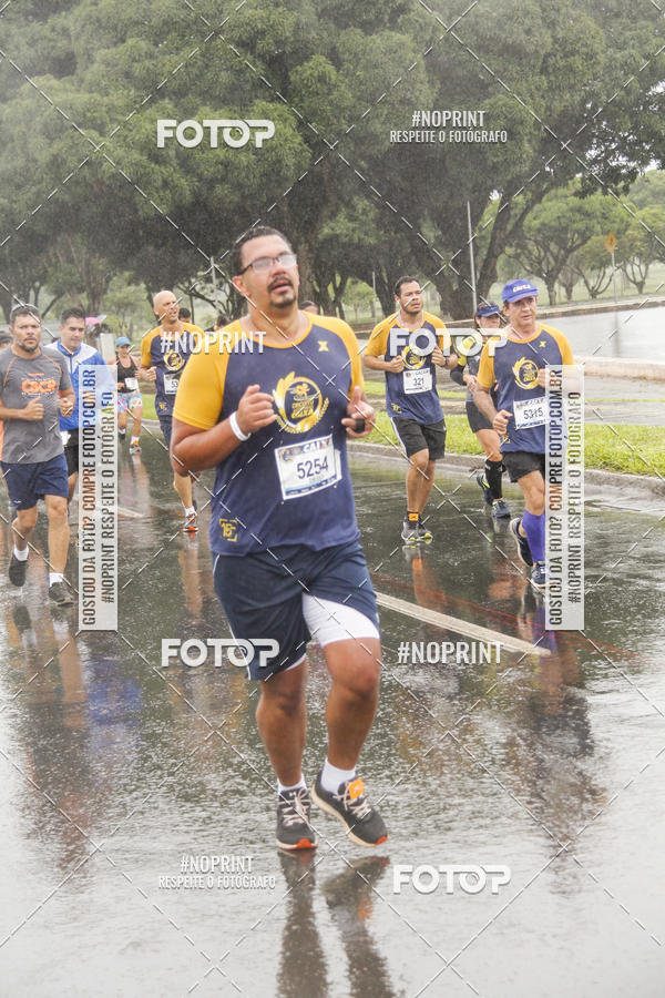 Buy your photos of the eventCircuito de Corridas Caixa - Braslia, DF on Fotop