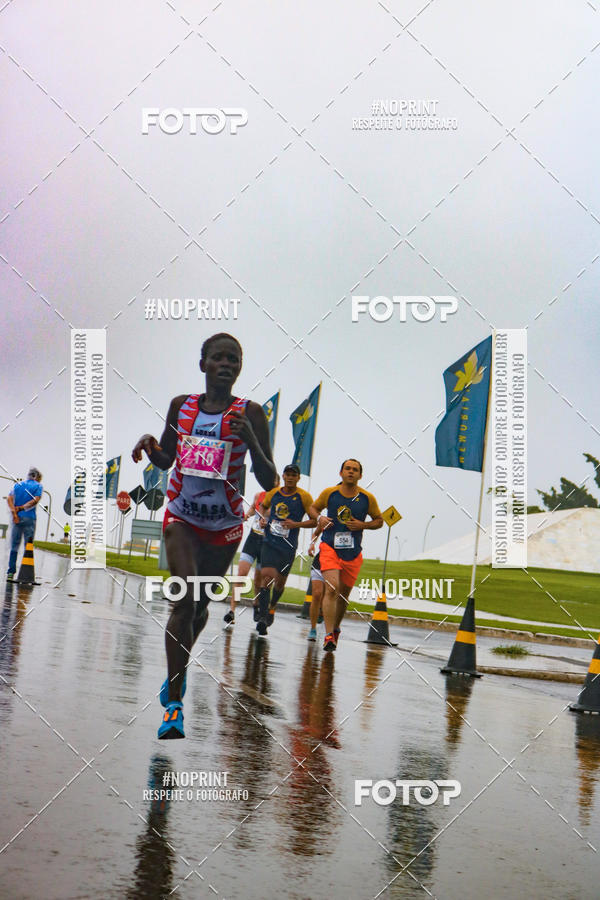 Buy your photos of the eventCircuito de Corridas Caixa - Braslia, DF on Fotop