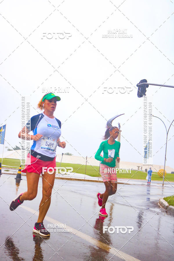 Buy your photos of the eventCircuito de Corridas Caixa - Braslia, DF on Fotop
