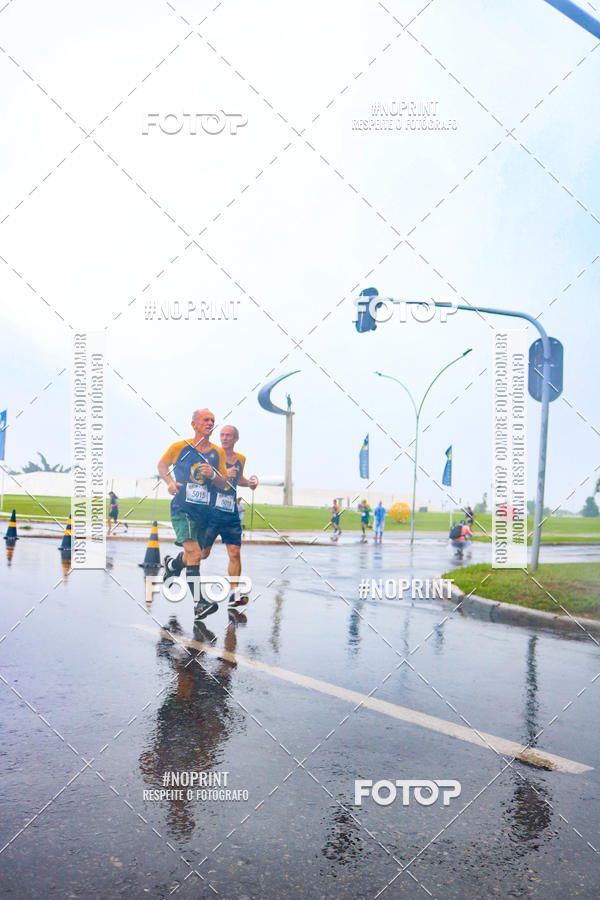 Buy your photos of the eventCircuito de Corridas Caixa - Braslia, DF on Fotop