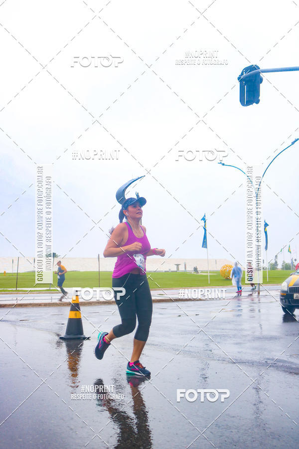 Buy your photos of the eventCircuito de Corridas Caixa - Braslia, DF on Fotop