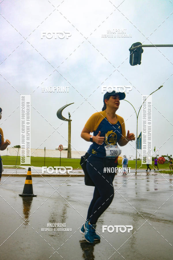 Buy your photos of the eventCircuito de Corridas Caixa - Braslia, DF on Fotop