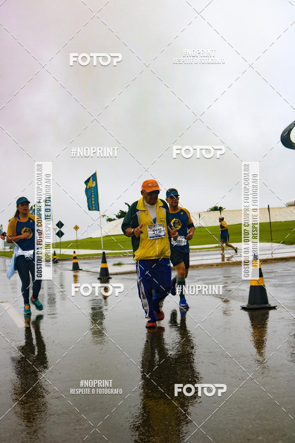 Buy your photos of the eventCircuito de Corridas Caixa - Braslia, DF on Fotop