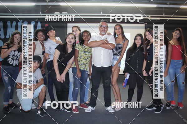 Buy your photos of the event10� Sarau Cultural do Col�gio Coliseu on Fotop