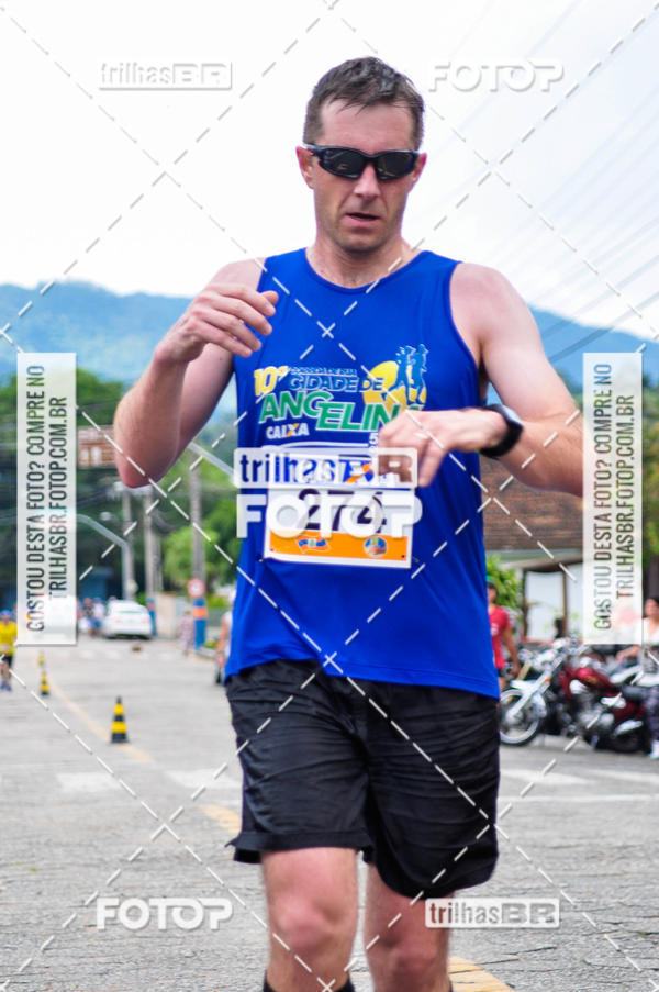 Buy your photos of the event10 corrida de Angelina on Fotop