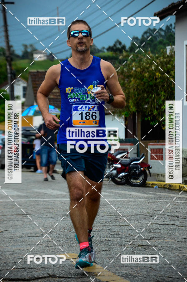 Buy your photos of the event10 corrida de Angelina on Fotop