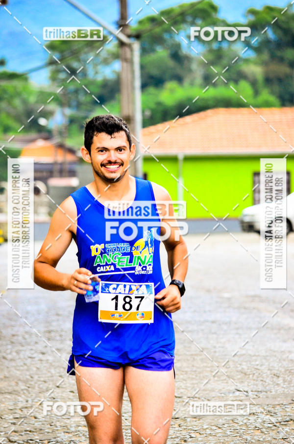 Buy your photos of the event10 corrida de Angelina on Fotop