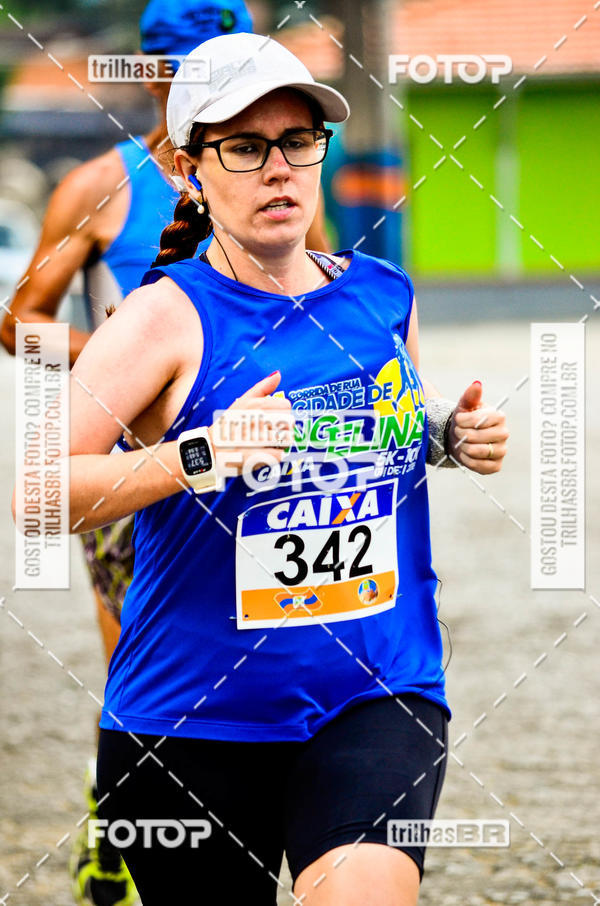 Buy your photos of the event10 corrida de Angelina on Fotop