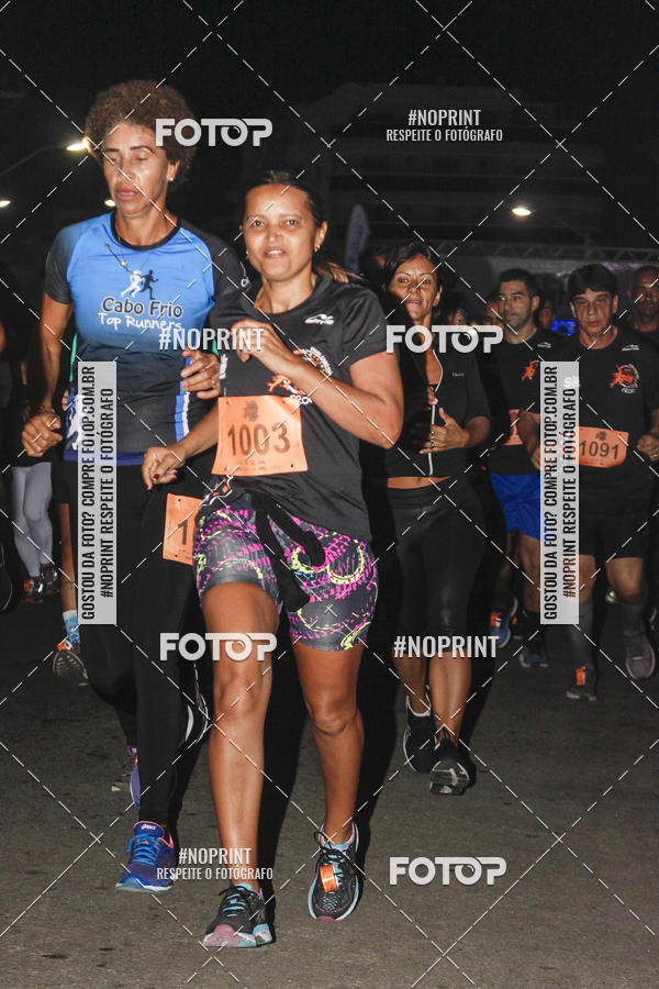 Buy your photos of the eventCircuito Night Run Lagos 2019 - Cabo Frio on Fotop