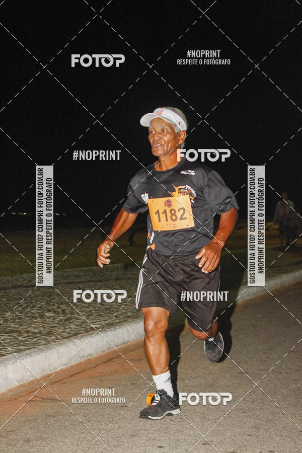 Buy your photos of the eventCircuito Night Run Lagos 2019 - Cabo Frio on Fotop