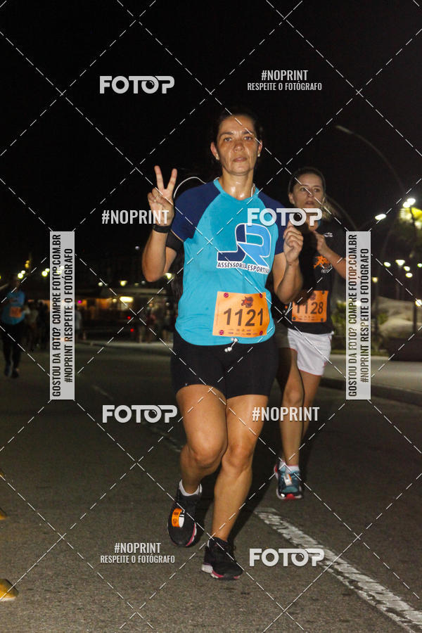 Buy your photos of the eventCircuito Night Run Lagos 2019 - Cabo Frio on Fotop
